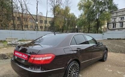 Mercedes-Benz E-Класс, 2011 год, 1 550 000 рублей, 12 фотография