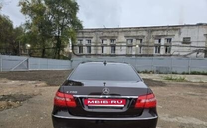 Mercedes-Benz E-Класс, 2011 год, 1 550 000 рублей, 14 фотография
