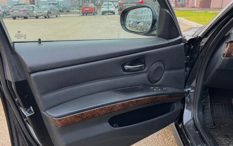 BMW 3 серия, 2011 год, 1 550 000 рублей, 10 фотография