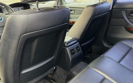 BMW 3 серия, 2011 год, 1 550 000 рублей, 33 фотография