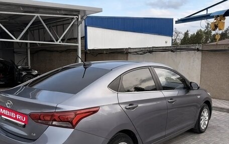 Hyundai Solaris II рестайлинг, 2017 год, 1 110 000 рублей, 5 фотография