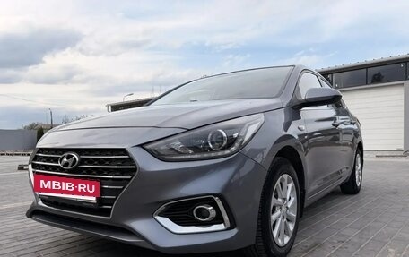 Hyundai Solaris II рестайлинг, 2017 год, 1 110 000 рублей, 9 фотография
