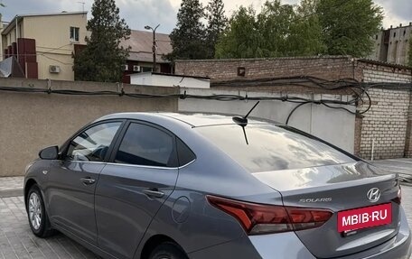 Hyundai Solaris II рестайлинг, 2017 год, 1 110 000 рублей, 3 фотография
