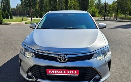 Toyota Camry, 2016 год, 2 100 000 рублей, 1 фотография