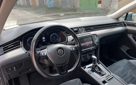 Volkswagen Passat B8 рестайлинг, 2015 год, 2 150 000 рублей, 9 фотография