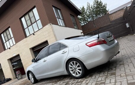 Toyota Camry, 2010 год, 860 000 рублей, 4 фотография