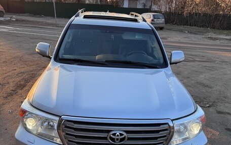 Toyota Land Cruiser 200, 2014 год, 4 200 000 рублей, 2 фотография