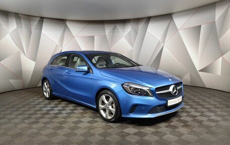 Mercedes-Benz A-Класс, 2015 год, 1 547 000 рублей, 3 фотография