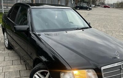 Mercedes-Benz C-Класс, 1998 год, 305 000 рублей, 1 фотография
