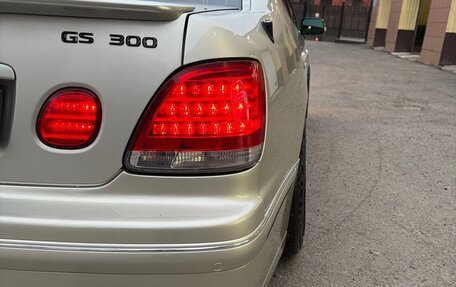 Lexus GS II рестайлинг, 1999 год, 950 000 рублей, 11 фотография