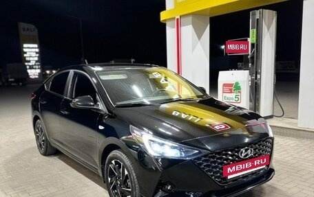 Hyundai Solaris II рестайлинг, 2021 год, 1 380 000 рублей, 4 фотография