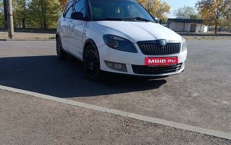 Skoda Fabia II, 2012 год, 800 000 рублей, 3 фотография