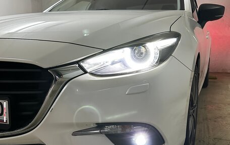 Mazda 3, 2018 год, 1 850 000 рублей, 22 фотография
