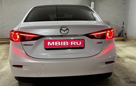 Mazda 3, 2018 год, 1 850 000 рублей, 24 фотография