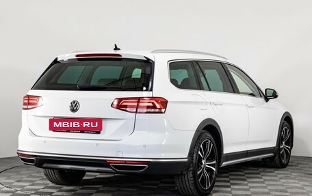 Volkswagen Passat B8 рестайлинг, 2019 год, 2 499 000 рублей, 6 фотография