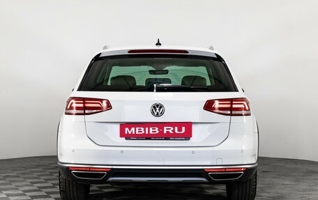 Volkswagen Passat B8 рестайлинг, 2019 год, 2 499 000 рублей, 7 фотография
