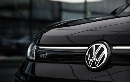 Volkswagen Tiguan, 2024 год, 4 599 000 рублей, 3 фотография