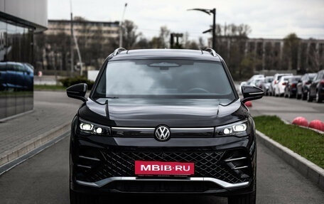 Volkswagen Tiguan, 2024 год, 4 599 000 рублей, 5 фотография