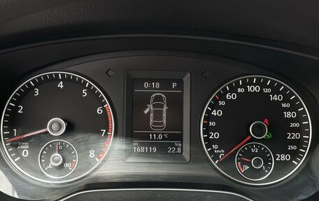 Volkswagen Jetta VI, 2012 год, 999 000 рублей, 13 фотография