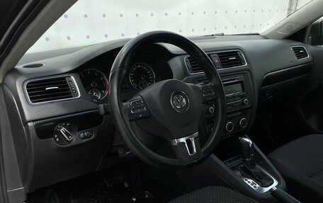Volkswagen Jetta VI, 2012 год, 999 000 рублей, 11 фотография