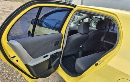 Toyota Yaris III рестайлинг, 2009 год, 665 000 рублей, 8 фотография