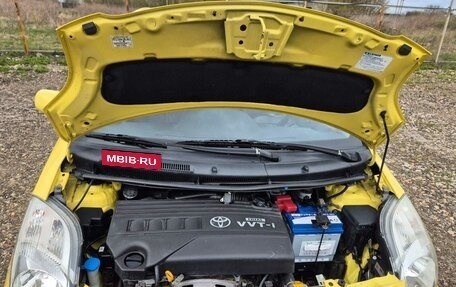 Toyota Yaris III рестайлинг, 2009 год, 665 000 рублей, 11 фотография