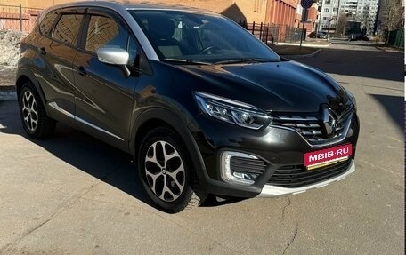 Renault Kaptur I рестайлинг, 2020 год, 1 800 000 рублей, 1 фотография
