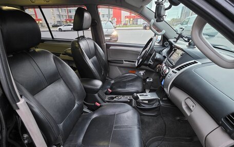 Mitsubishi Pajero Sport II рестайлинг, 2013 год, 2 800 000 рублей, 11 фотография