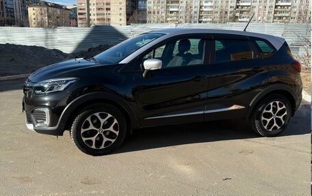 Renault Kaptur I рестайлинг, 2020 год, 1 800 000 рублей, 3 фотография