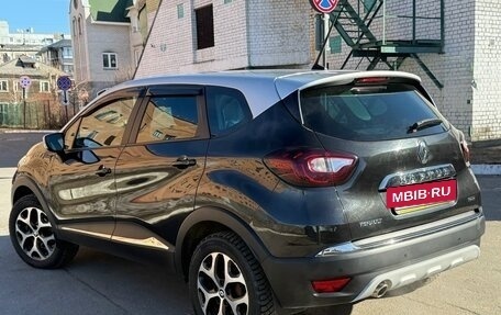Renault Kaptur I рестайлинг, 2020 год, 1 800 000 рублей, 4 фотография