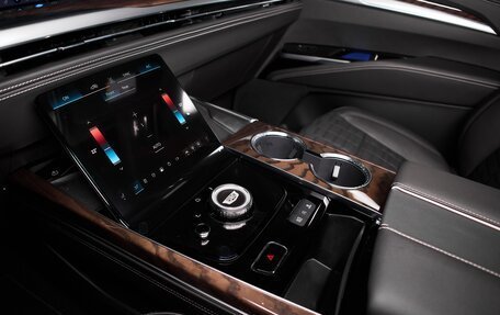 Cadillac Escalade V, 2026 год, 20 800 000 рублей, 16 фотография