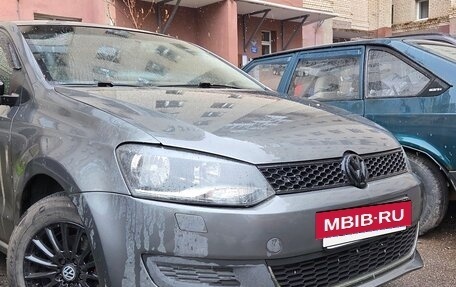 Volkswagen Polo VI (EU Market), 2010 год, 750 000 рублей, 2 фотография