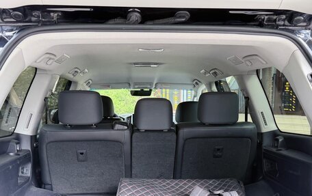 Toyota Land Cruiser 200, 2016 год, 5 500 000 рублей, 9 фотография