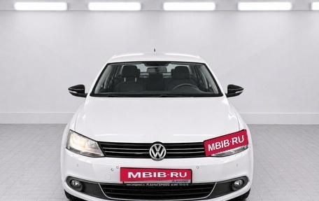 Volkswagen Jetta VI, 2013 год, 825 000 рублей, 2 фотография