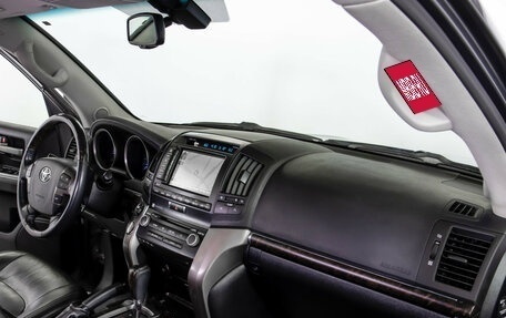 Toyota Land Cruiser 200, 2011 год, 3 398 000 рублей, 7 фотография