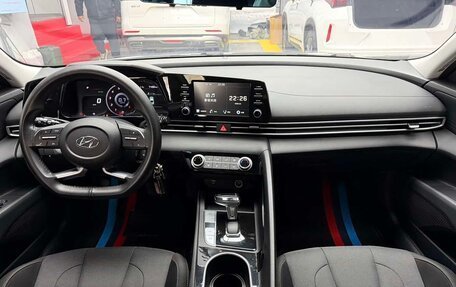 Hyundai Elantra, 2022 год, 1 373 000 рублей, 4 фотография