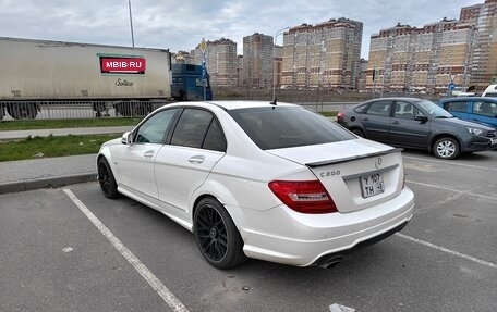 Mercedes-Benz C-Класс, 2011 год, 1 500 000 рублей, 5 фотография