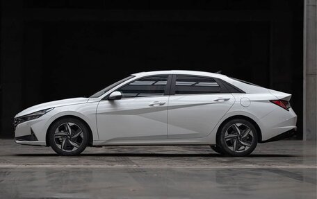 Hyundai Elantra, 2022 год, 1 440 000 рублей, 5 фотография