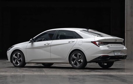 Hyundai Elantra, 2022 год, 1 440 000 рублей, 6 фотография