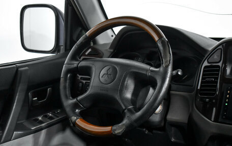 Mitsubishi Pajero III рестайлинг, 2005 год, 715 000 рублей, 14 фотография