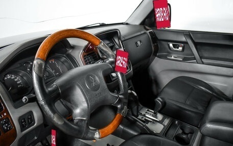 Mitsubishi Pajero III рестайлинг, 2005 год, 715 000 рублей, 9 фотография