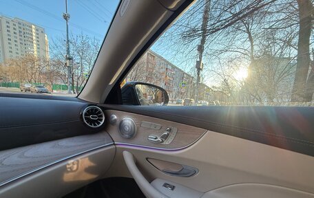 Mercedes-Benz E-Класс, 2019 год, 4 000 000 рублей, 8 фотография