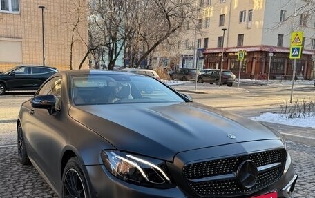Mercedes-Benz E-Класс, 2019 год, 4 000 000 рублей, 3 фотография