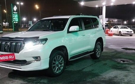 Toyota Land Cruiser Prado 150 рестайлинг 2, 2019 год, 4 900 000 рублей, 2 фотография