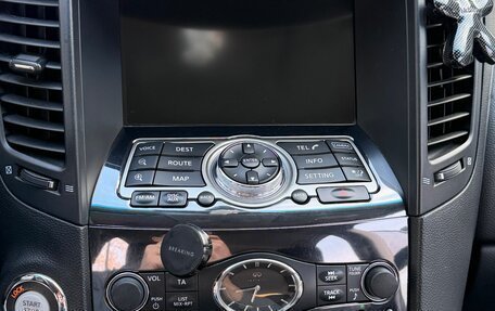 Infiniti FX II, 2010 год, 2 000 000 рублей, 11 фотография