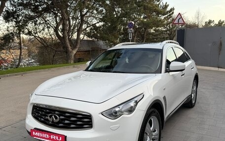 Infiniti FX II, 2010 год, 2 000 000 рублей, 2 фотография