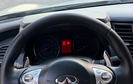 Infiniti FX II, 2010 год, 2 000 000 рублей, 12 фотография