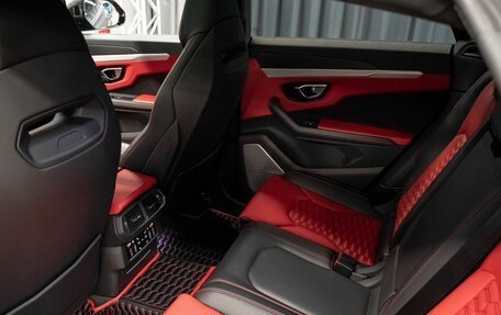 Lamborghini Urus I, 2018 год, 24 380 000 рублей, 38 фотография