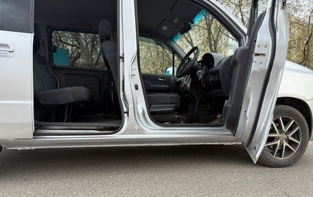 Honda Mobilio Spike I рестайлинг, 2008 год, 690 000 рублей, 16 фотография