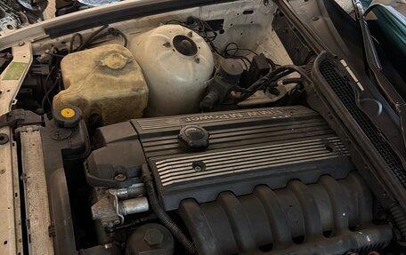 BMW 3 серия, 1992 год, 2 300 000 рублей, 7 фотография